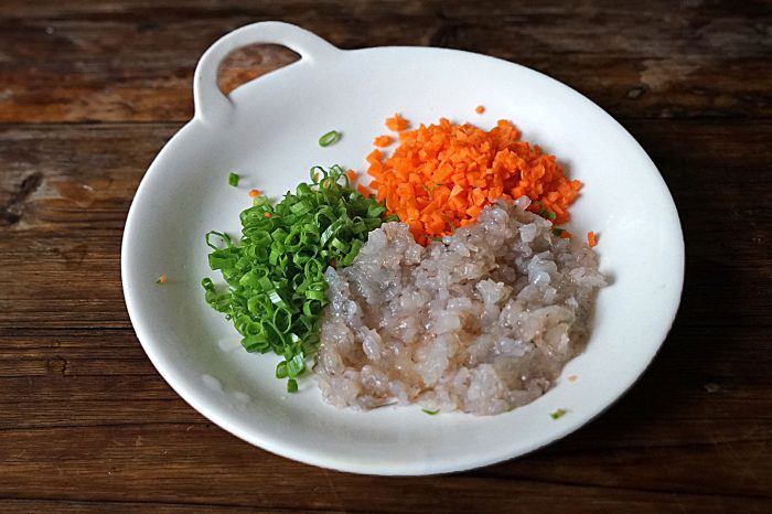 Thái nhỏ tôm