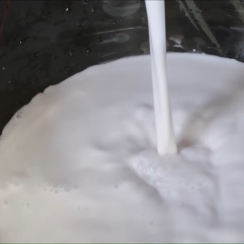 nấu nước cốt dừa
