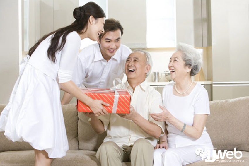 Gợi ý  quà tặng Cha Mẹ nhân ngày Vu Lan báo hiếu cực ý nghĩa, thiết thực