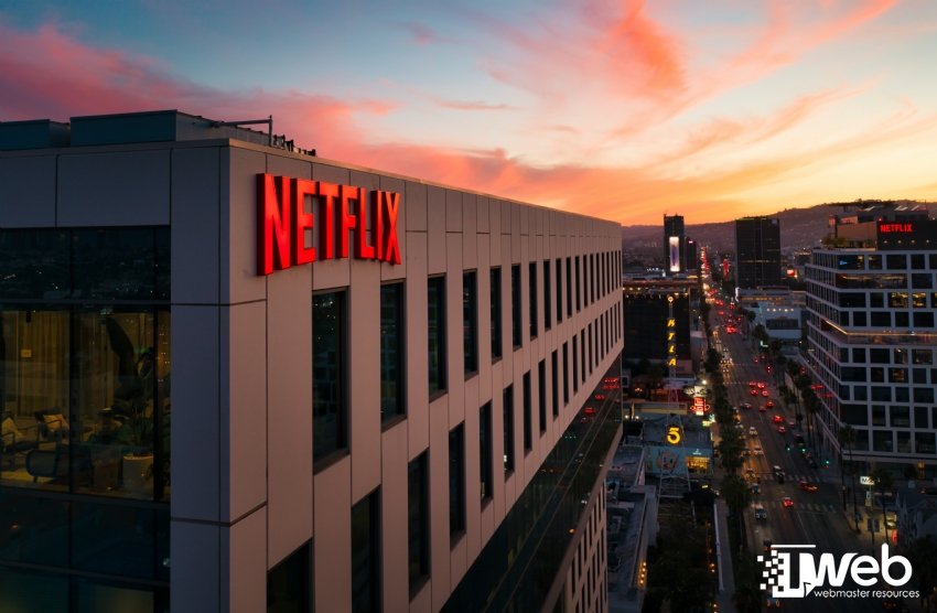 Status 5 năm trước của Netflix bị đào lại: ngày xưa nói chia sẻ password là yêu, sao giờ lại đòi thu thêm phí?